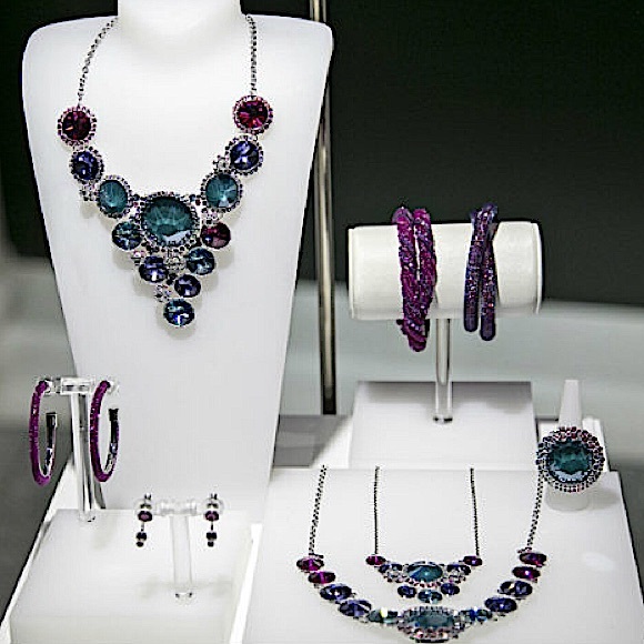 ISO Swarovski EGO Collection - Picture 1 of 5